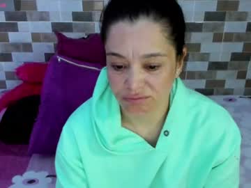 🖤jessi🖤(model independient), live webcam girl, age 40, from CO, streaming now, latina, lovense