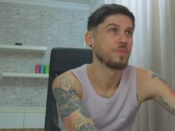 Jonah, live webcam girl, age 21, from RO, streaming now, party, young