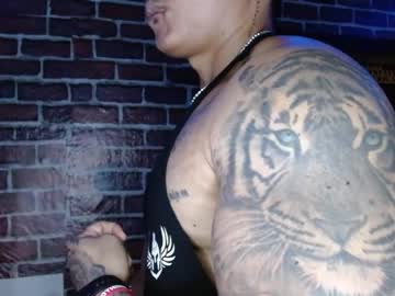💦Jordan 💦, live webcam girl, age 32, from CO, streaming now, bigcock, muscle