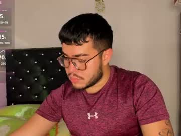 Joseph💙 (Independent model), live webcam girl, age 24, from CO, streaming now, hairy, cum