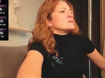 Julia, live webcam girl, age 46, streaming now, redhead, milf