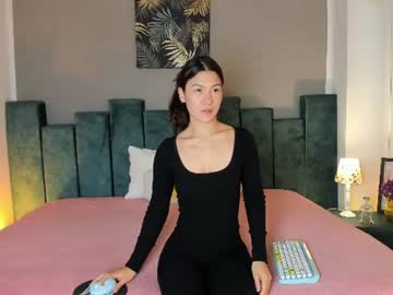Laura ♥, live webcam girl, age 25, streaming now, petite, asian
