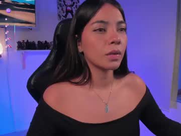 Marti 🌸, live webcam girl, age 27, from CO, streaming now, joi, goddess