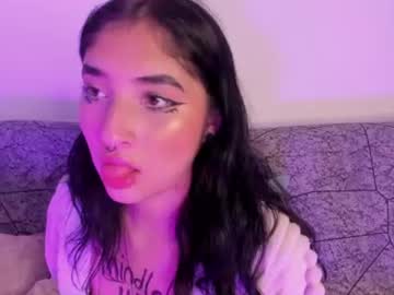 Kat ❤️, live webcam girl, age 20, from CO, streaming now, anal, squirt