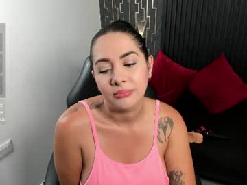 🌺Katty_Bell🌺, live webcam girl, from CO, streaming now, bigtits, milf