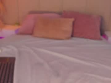 Kayla, live webcam girl, from CO, streaming now, latina, saliva