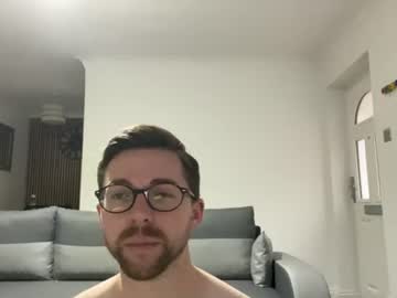 kkezzy, live webcam girl, age 31, from GB, streaming now, new, young