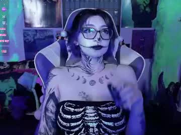 Kim Lennox🕸, live webcam girl, age 23, from CO, streaming now, goth, anal