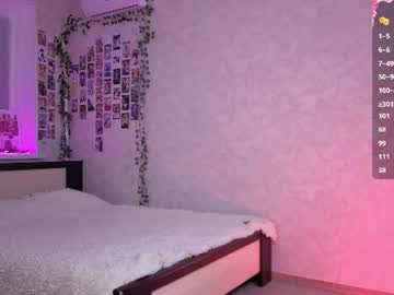 Kira, live webcam girl, age 18, streaming now, 18, teen