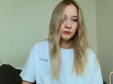 KittyF69, live webcam girl, age 20