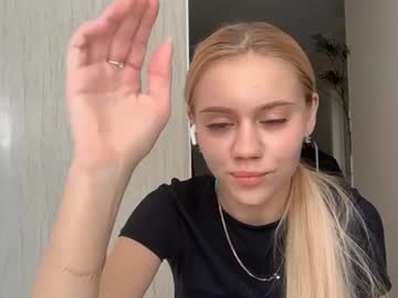 ♥ Blake ♥, live webcam girl, age 18, streaming now, shy, 18