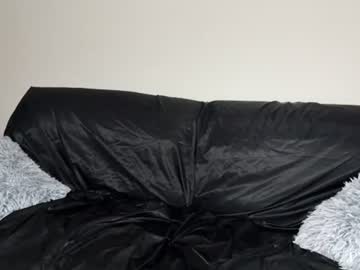 Bella &amp; Ciao, live webcam girl, from CA, streaming now, new, bigass