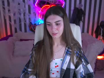 Nicole, live webcam girl, age 29, from UA, streaming now, halloween, new
