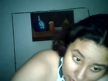 Ladyvelvet08, live webcam girl, age 22, from CO, streaming now, latina, bigass