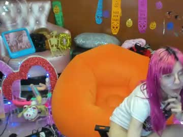 Skinnygirl, live webcam girl, age 27, from MX, streaming now, dirtytalk, kinky