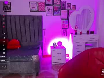 Lau ♥, live webcam girl, age 21, from CO, streaming now, smoke, smalltits