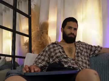 Leo ⚔ Diaz, live webcam girl, from CO, streaming now, bigcock, muscle