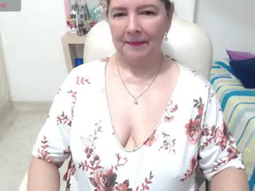 leonela  💖, live webcam girl, age 58, from CO, streaming now, latina, milf
