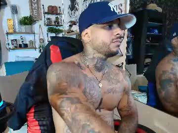 Leenar (Independent model), live webcam girl, age 32, from CO, streaming now, master, bigcock