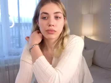 leilalafleur_, live webcam girl, age 19, streaming now, 18, teen