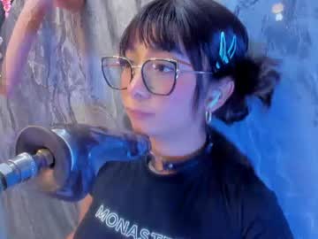 Linda_Sofi, live webcam girl, age 19, from CO, streaming now, fuckmachine, deepthroat