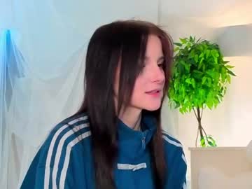 hey hey i`m Lia, live webcam girl, age 18, streaming now, 18, new