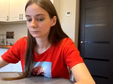 Kira, live webcam girl, age 18, streaming now, new, shy