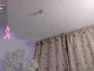 Lyli ♥, live webcam girl, age 24, from CO, streaming now, cute, skinny