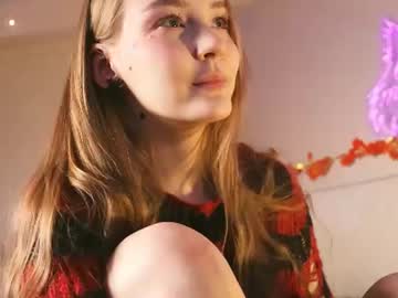 lissa_meooow, live webcam girl, age 22, streaming now, shy, blonde