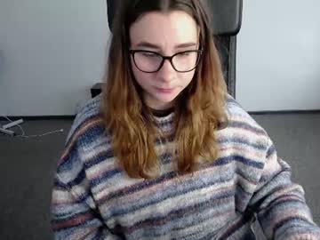 Viki, live webcam girl, age 23, streaming now, bigboobs, natural