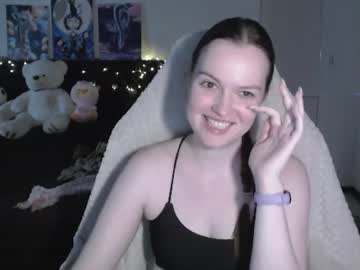 Flower, live webcam girl, age 26, streaming now, nonude, shy