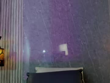 Melody🌸, live webcam girl, age 19, from CO, streaming now, skinny, 18