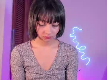 London, live webcam girl, age 28, from CO, streaming now, feet, skinny
