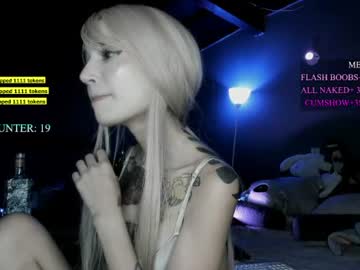 sabrina, live webcam girl, age 23, from CO, streaming now, bigboobs, petite
