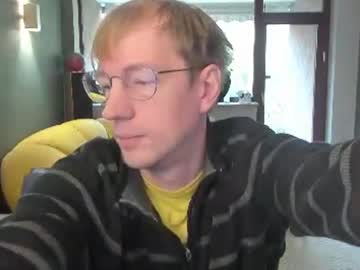 loomie, live webcam girl, age 45, from DE, streaming now, hairy, german