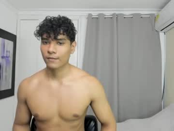 Logan Jake, live webcam girl, age 21, from CO, streaming now, bigcock, findom