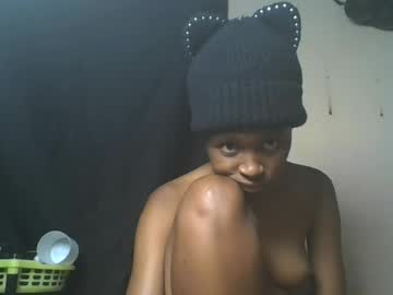 RedJoy, live webcam girl, age 22, from KE, streaming now, new, ebony