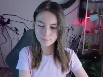 luna__m00n, live webcam girl, age 18, streaming now, young, nonude