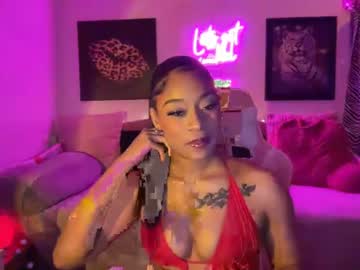 lunaa_11, live webcam girl, from US, streaming now, bigass, ebony