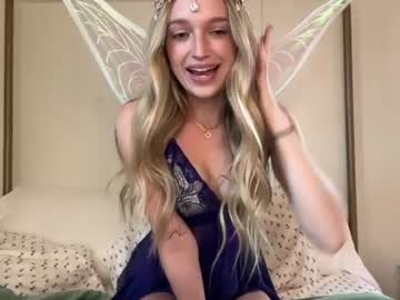 Lucy, live webcam girl, age 21, from US, streaming now, blonde, skinny