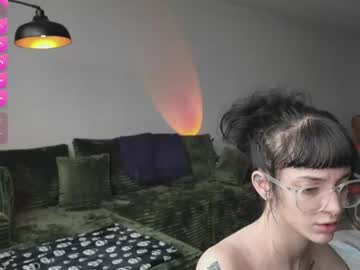 Lucy, live webcam girl, age 23, from US, streaming now