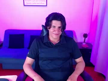 Lucas, live webcam girl, age 20, from CO, streaming now, 18, cumshow