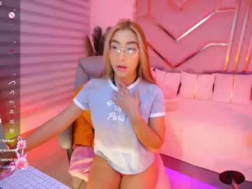 hanna, live webcam girl, age 25, from CO, streaming now, asian, feet
