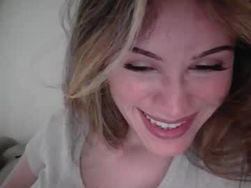 Luxious, live webcam girl, from US