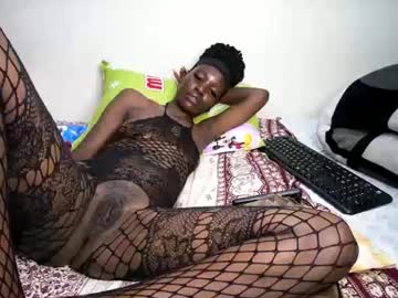 lynniegal, live webcam girl, from US, streaming now, slim, feet