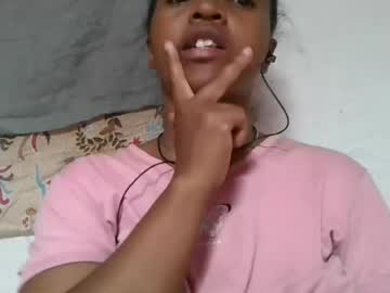 lydie856696, live webcam girl, from MG, streaming now