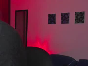 manu__05, live webcam girl, age 21, from CO, streaming now, monstercock, straight
