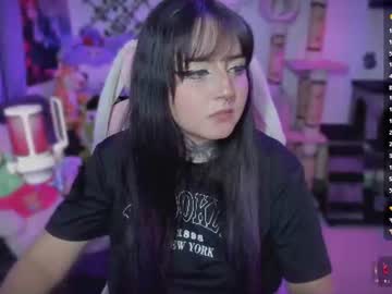 Maddy Foox, live webcam girl, age 24, from CO, streaming now, cosplay, bigboobs