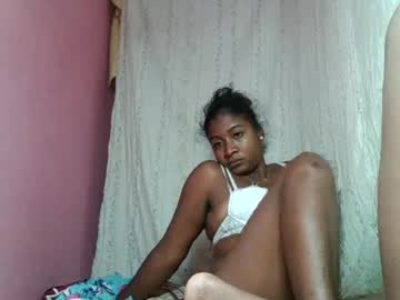 maillis029, live webcam girl, from MG, streaming now, bigboobs, squirt