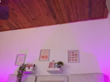 Malka, live webcam girl, from CO, streaming now, slave, bigass